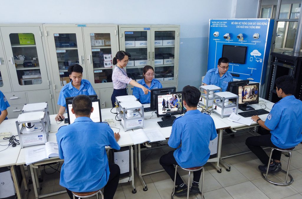 Một trường cao đẳng ở TP HCM tuyển sinh chuyên ngành bán dẫn